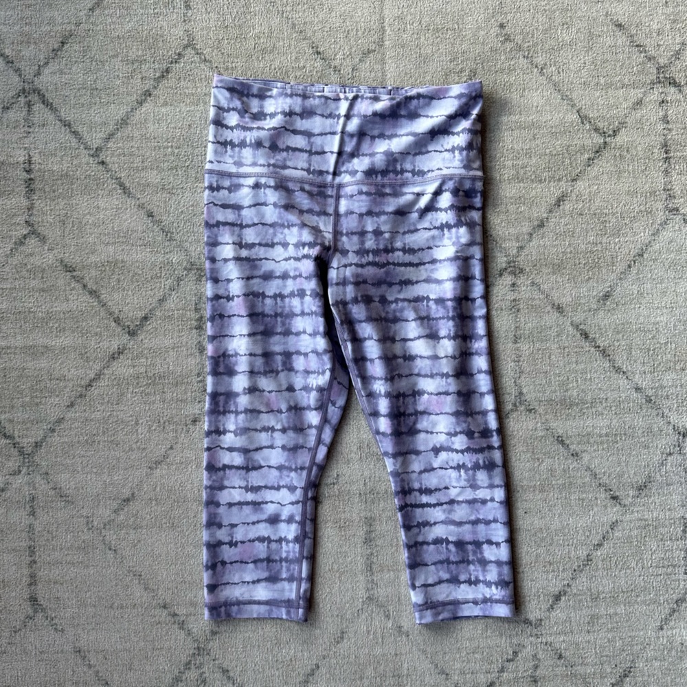 Athleta purple elation capris Medium P